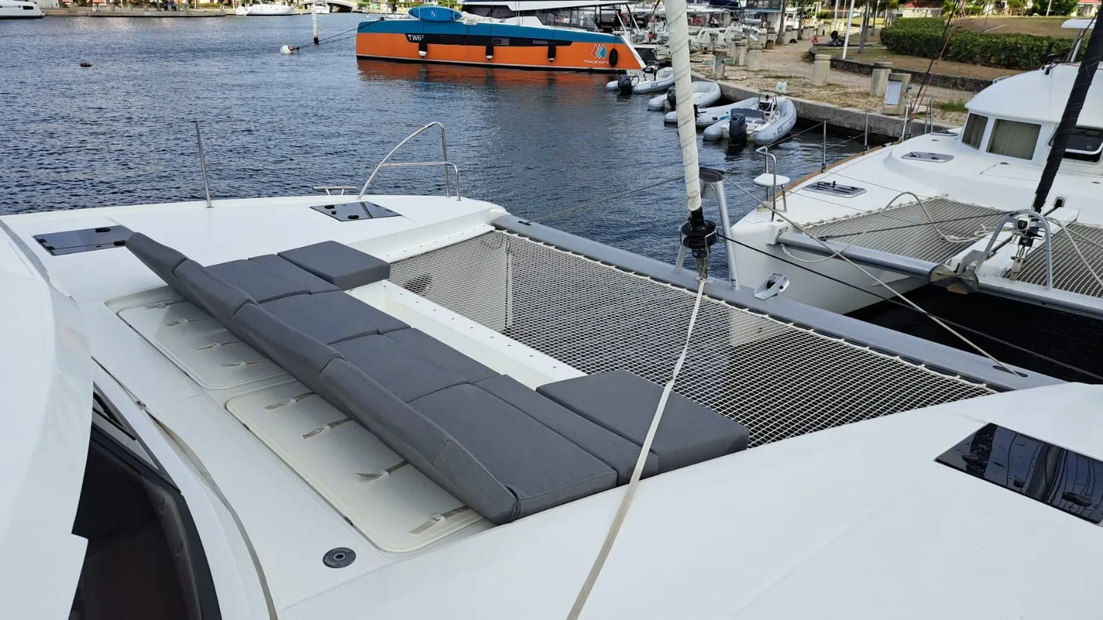 Astréa 42 MARGUERITE — yacht photo 2