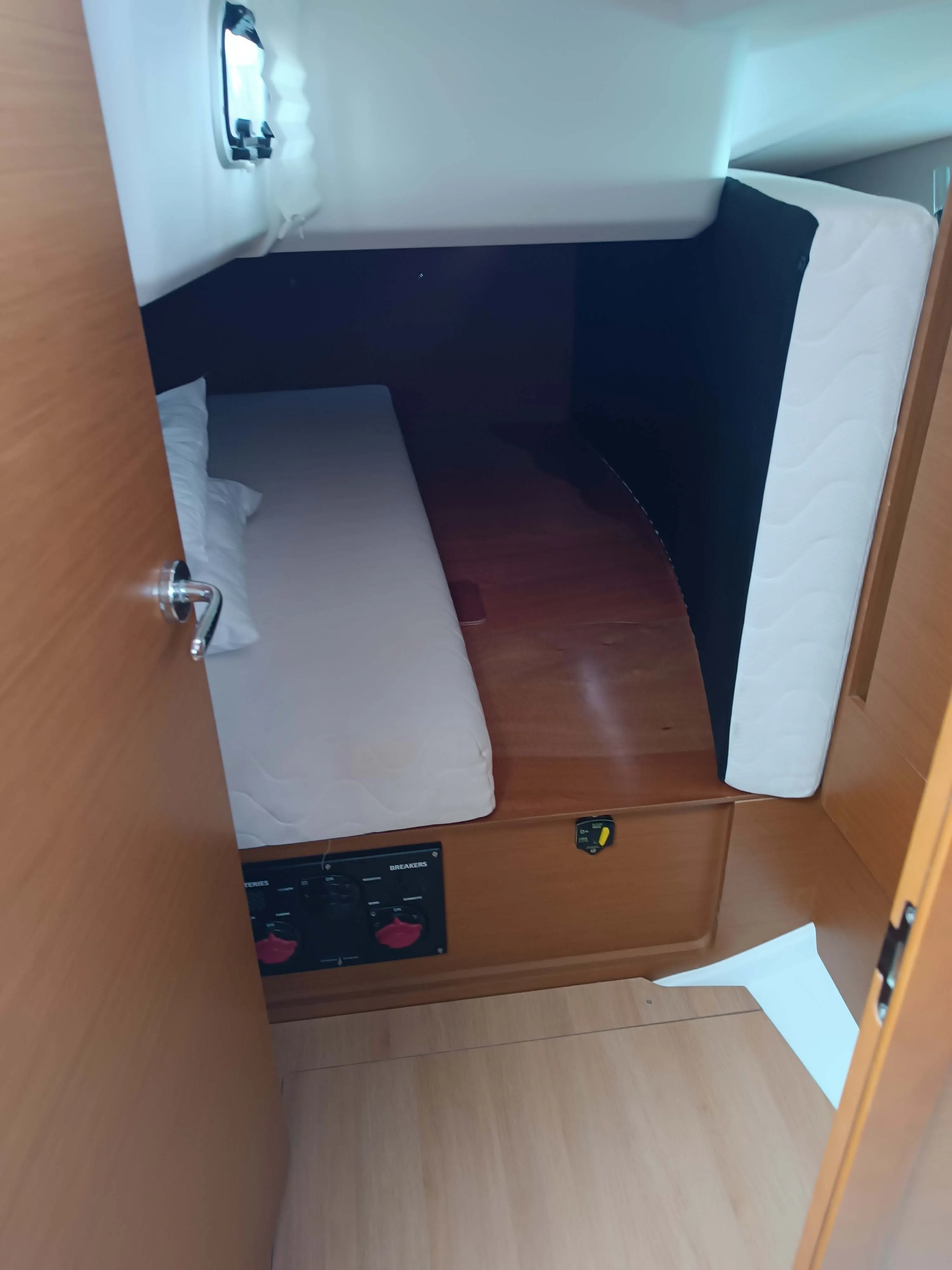 Sun Odyssey 440 FUNKY ONE — foto dello yacht n. 8