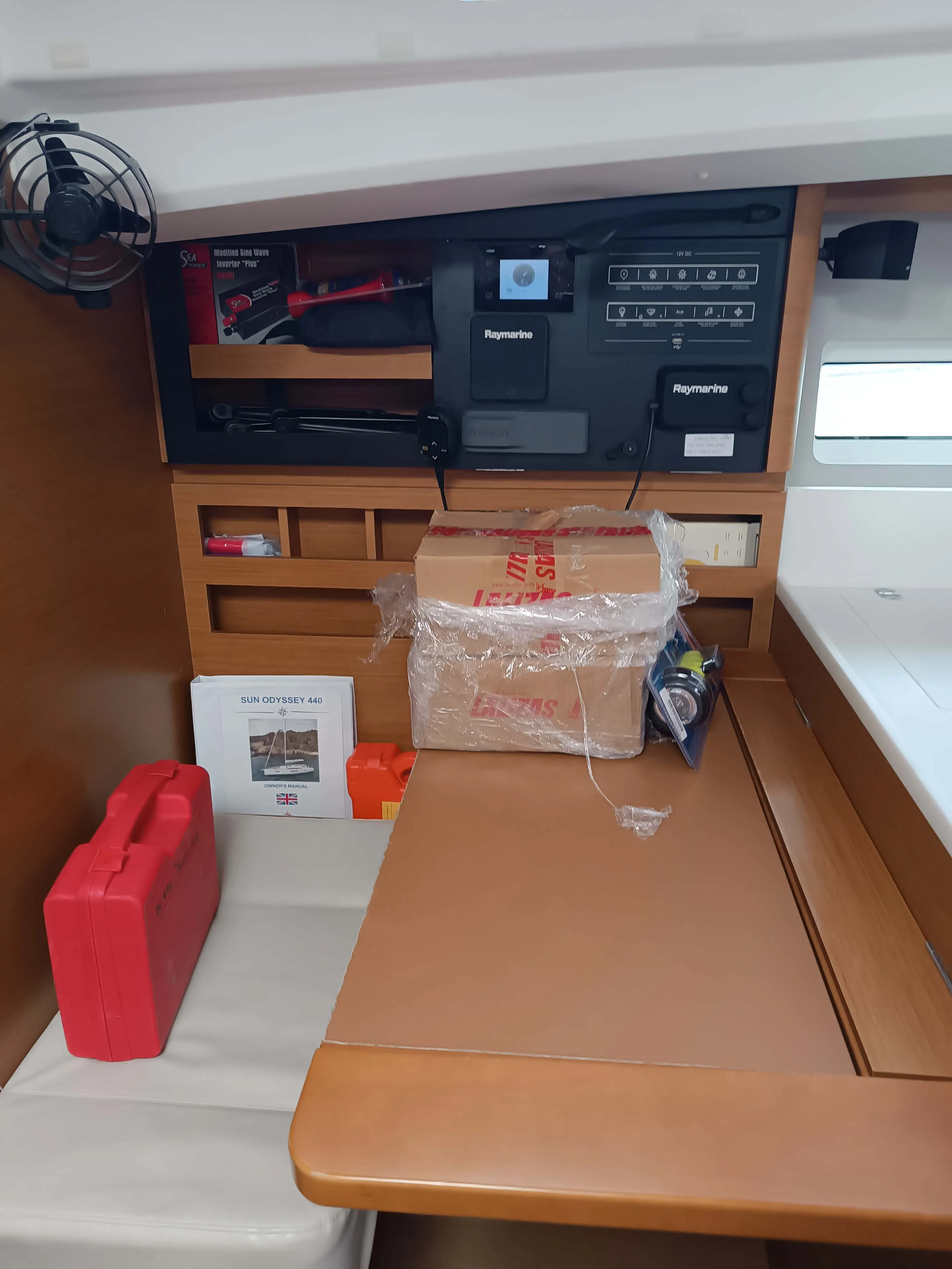 Sun Odyssey 440 FUNKY ONE — foto dello yacht n. 12