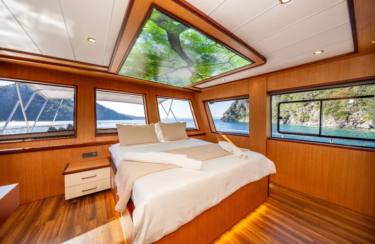 Motoryacht Lila Trawler — yacht photo 13