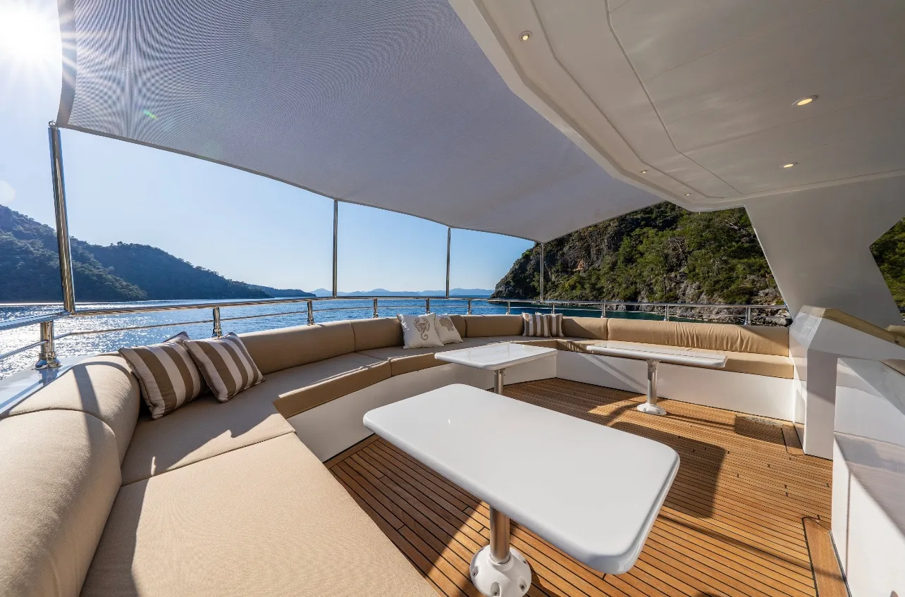 Motoryacht Lila Trawler — yacht photo 24
