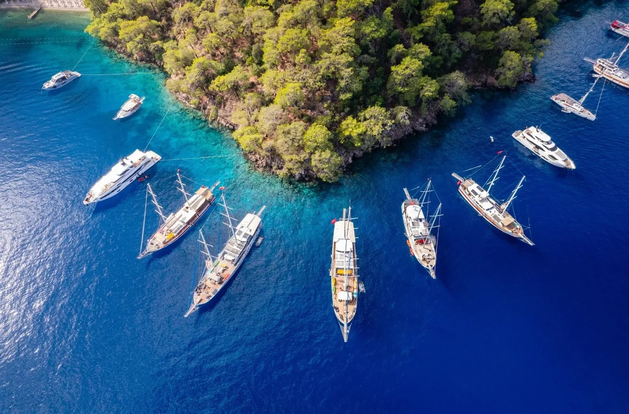 Motoryacht Lila Trawler — yacht photo 23