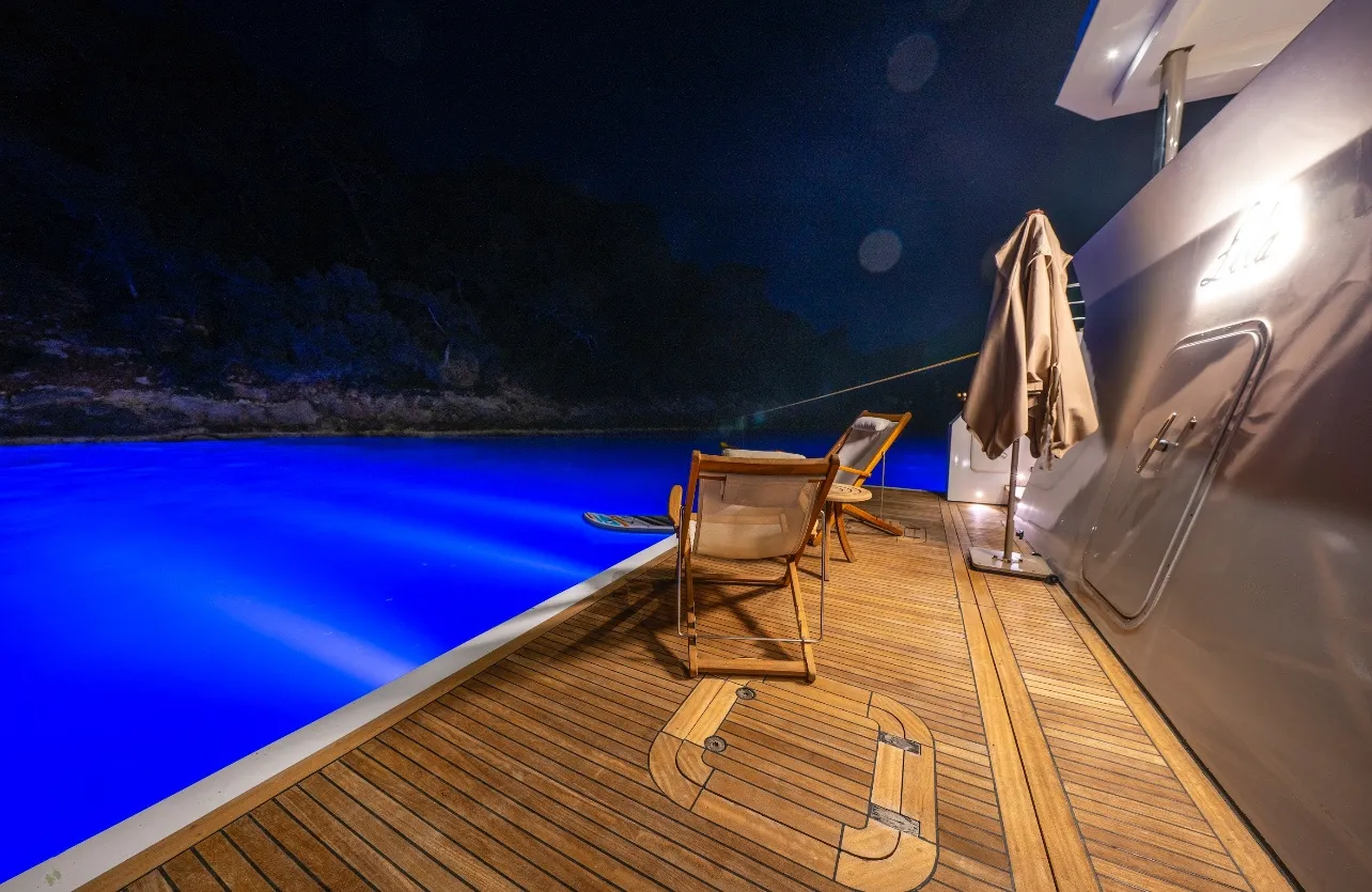Motoryacht Lila Trawler — yacht photo 42