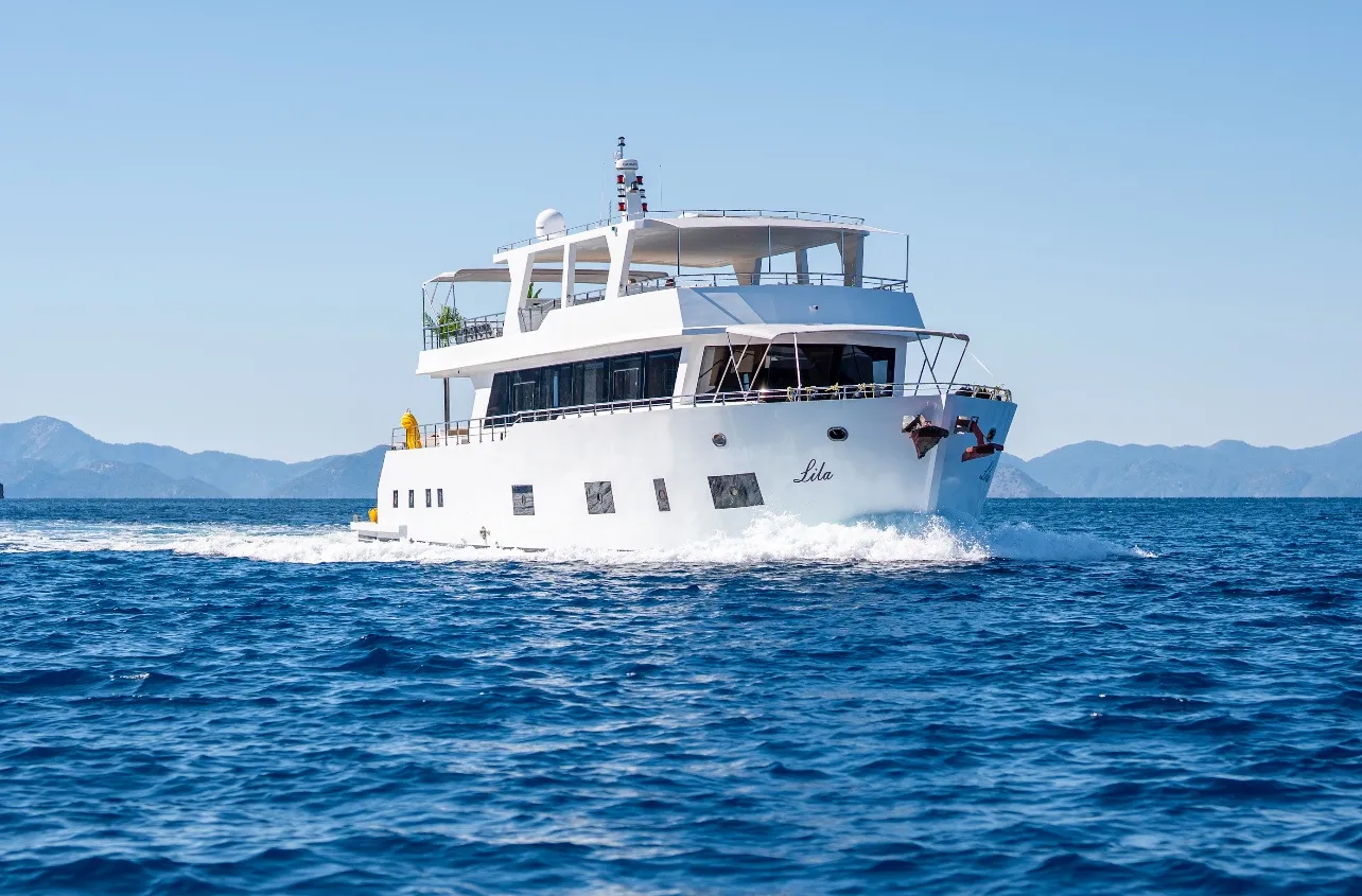 Motoryacht Lila Trawler — yacht photo 20