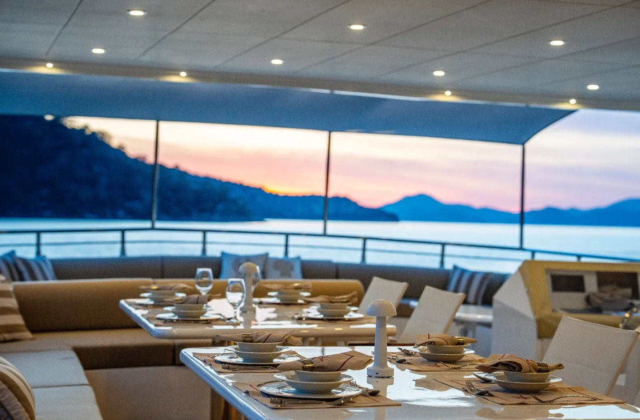 Motoryacht Lila Trawler — yacht photo 15