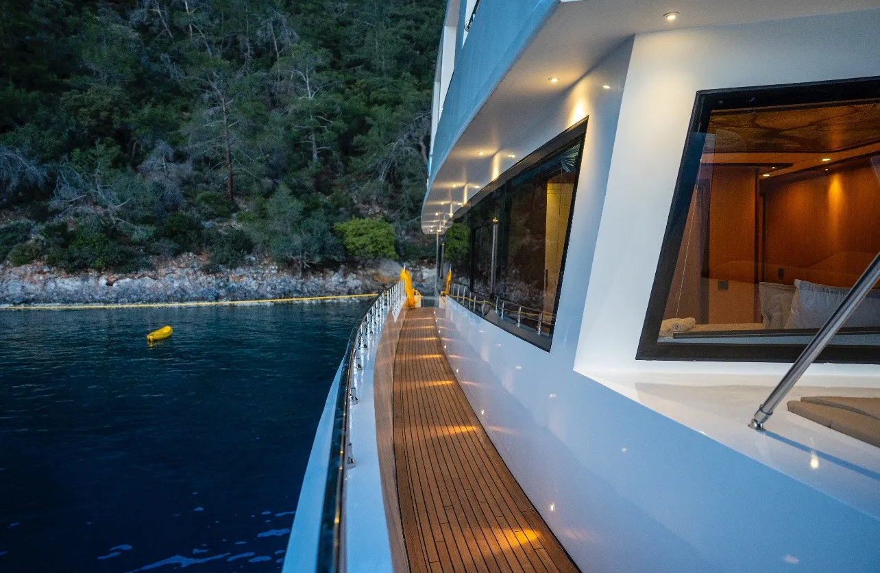 Motoryacht Lila Trawler — yacht photo 18