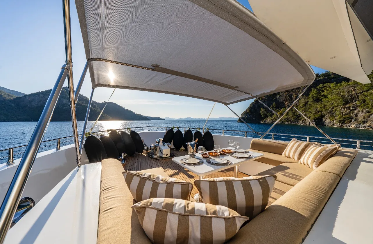 Motoryacht Lila Trawler — yacht photo 47