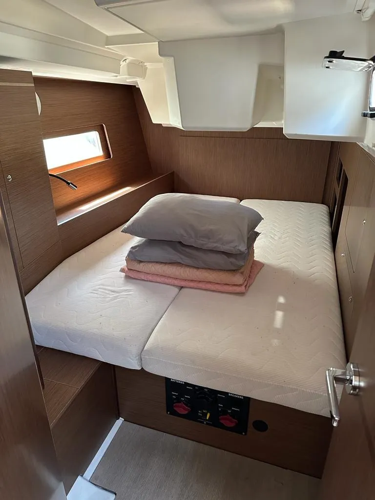 Oceanis 46.1 ILIA — фотография яхты 7
