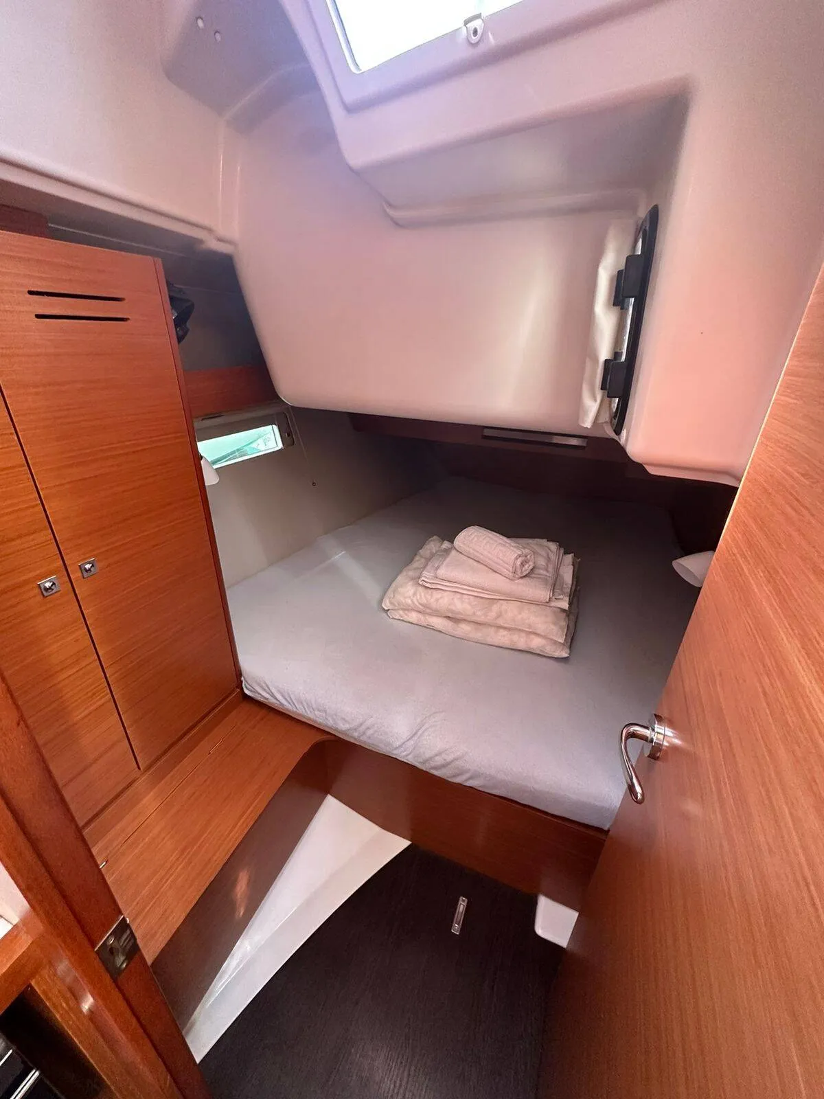 Dufour 390 INO — foto dello yacht n. 4