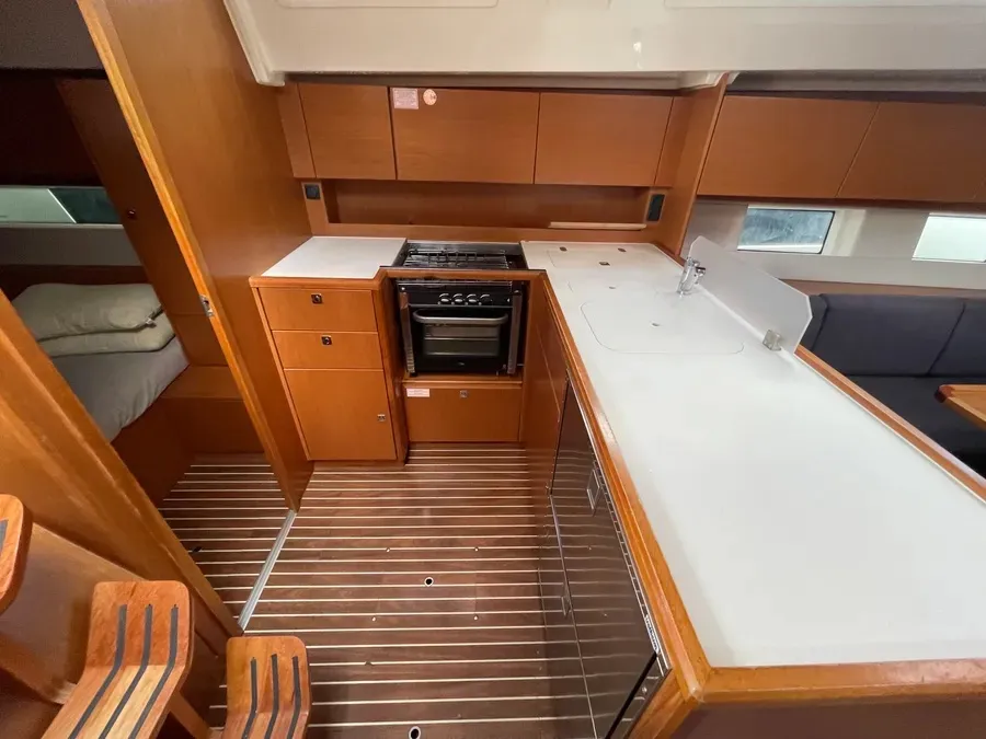 Bavaria C45 KATRIN — фотография яхты 7