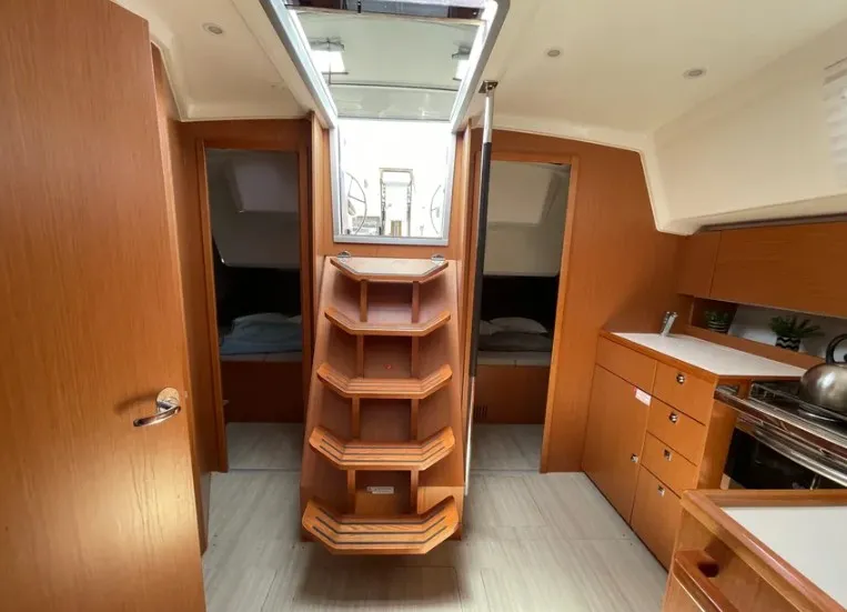 Bavaria C42 MAIA — фотография яхты 7