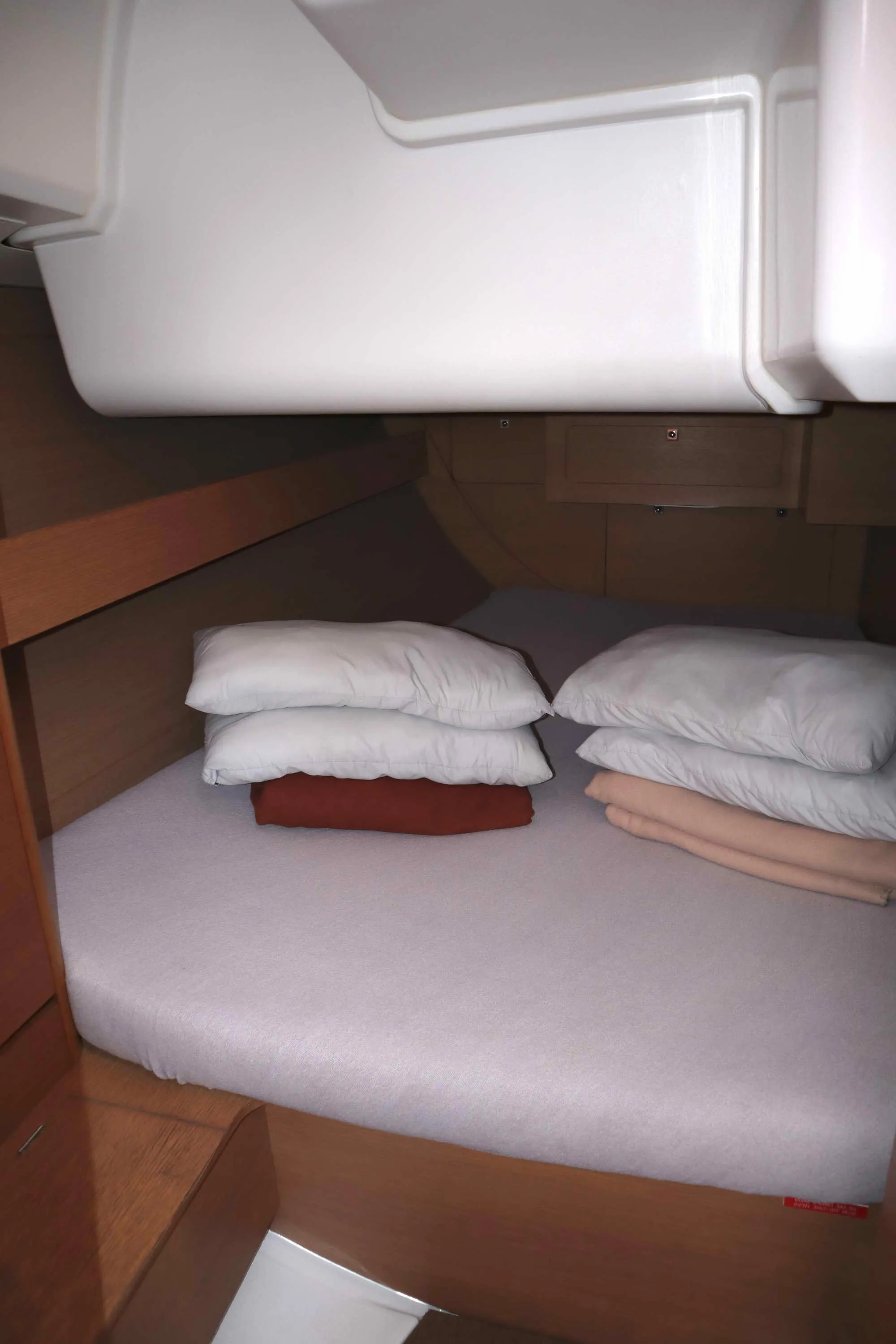 Dufour 382 Grand Large PRINCE FOLEGANDROS — фотография яхты 12