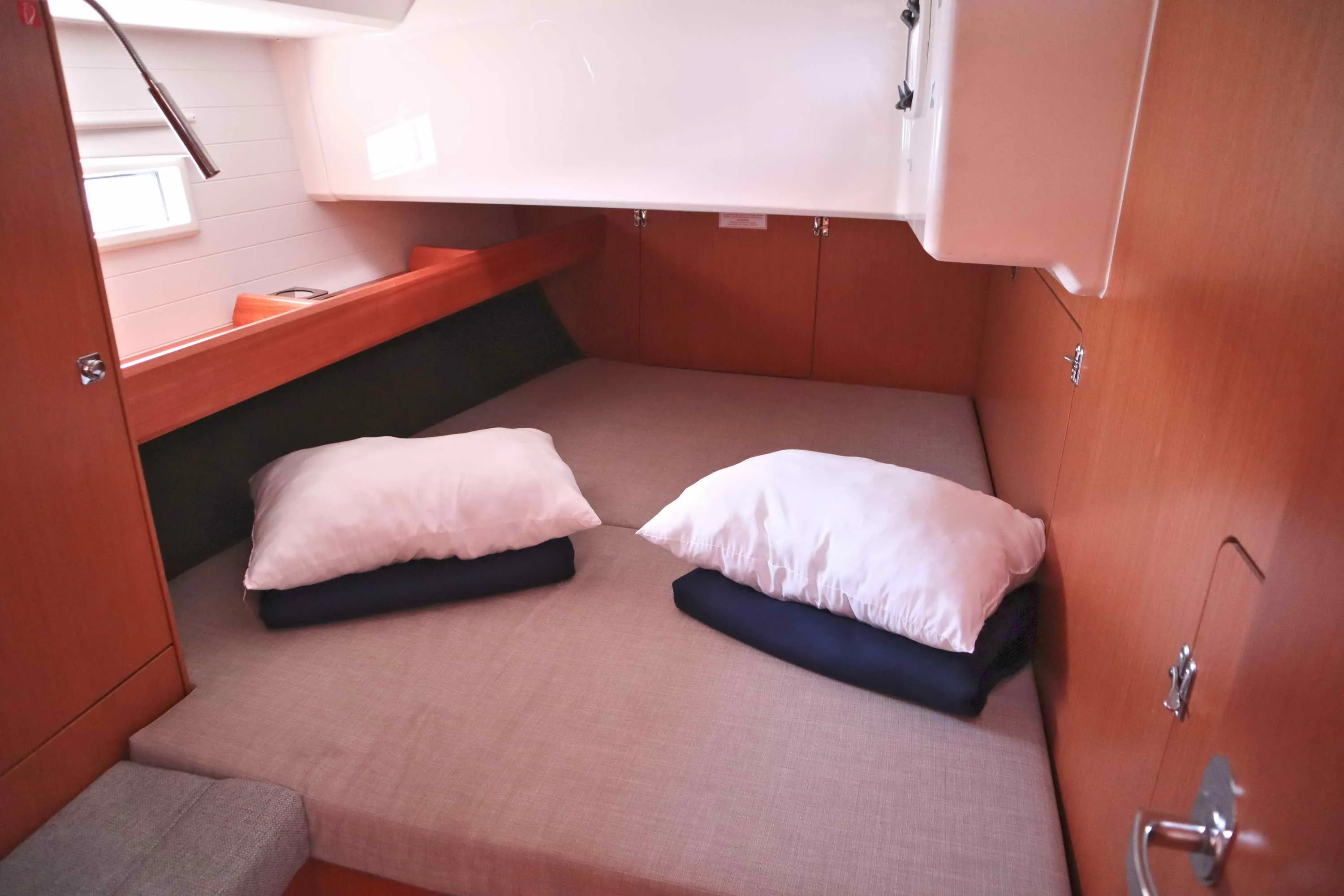 Bavaria Cruiser 46 UNICORN — yacht photo 41