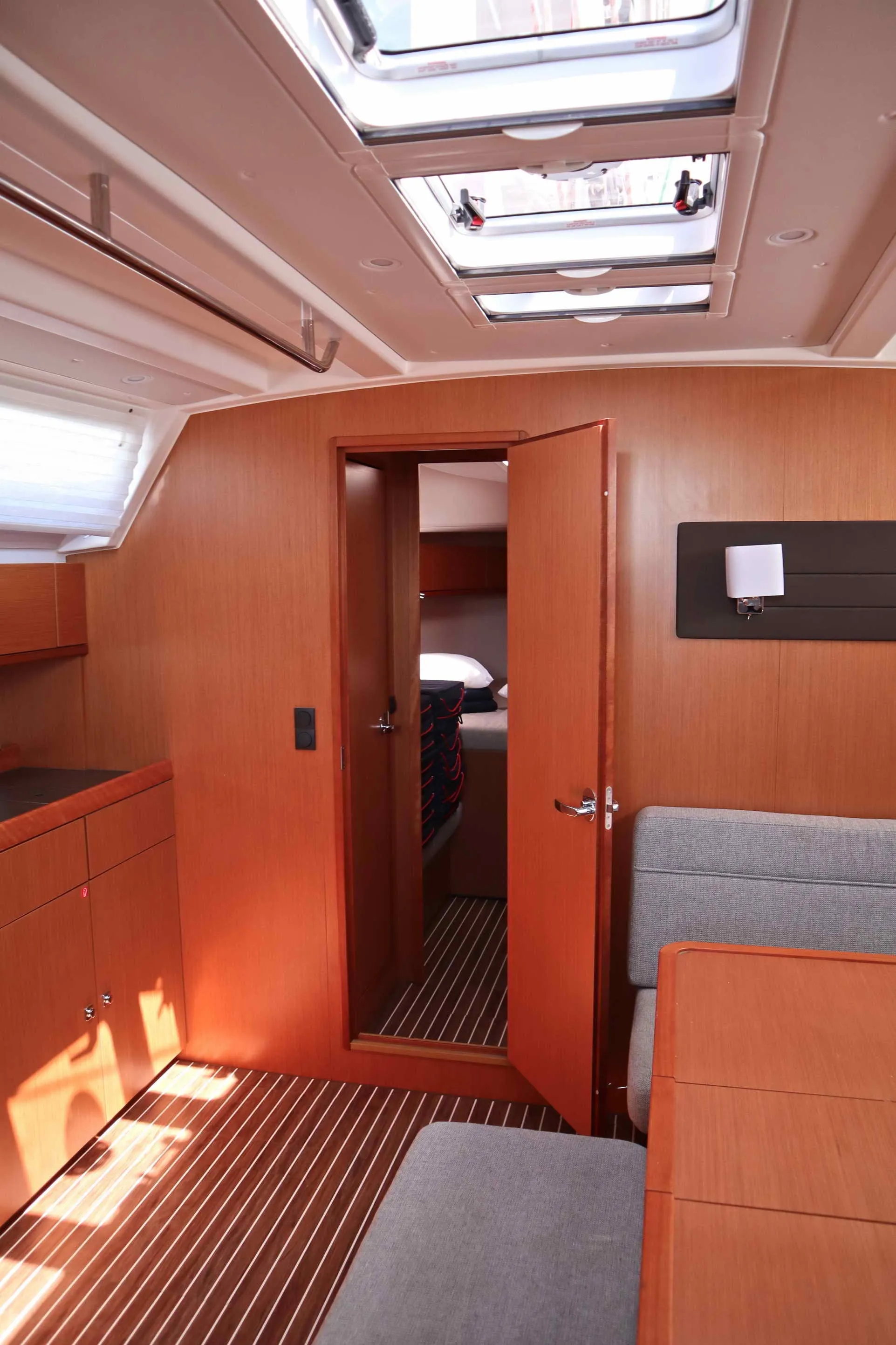 Bavaria Cruiser 46 UNICORN — yacht photo 24