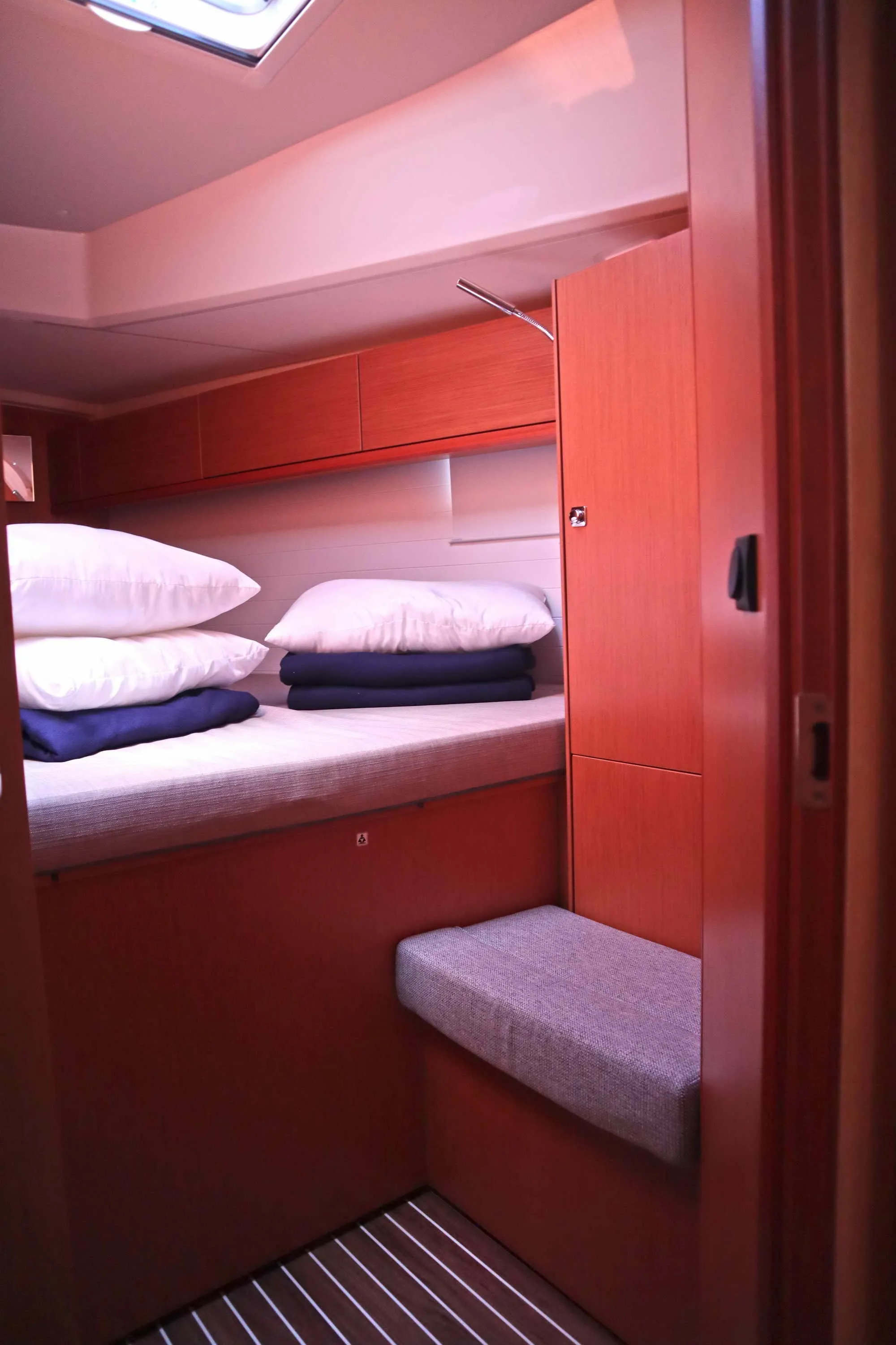 Bavaria Cruiser 46 UNICORN — yacht photo 23