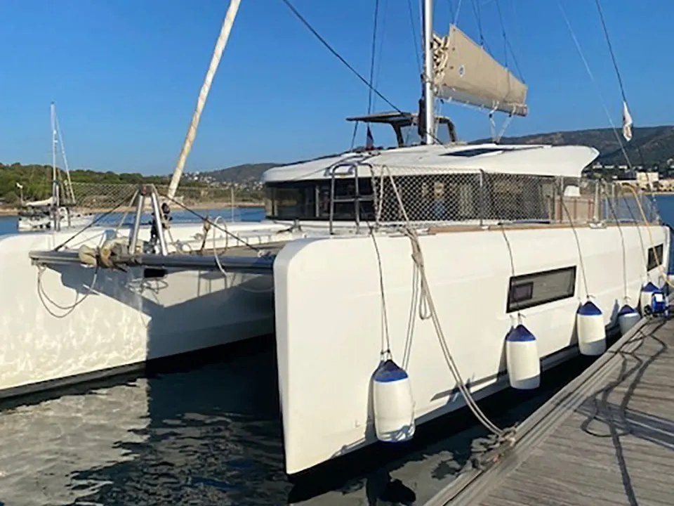 Lagoon 40 ESTEREL — фотография яхты 1