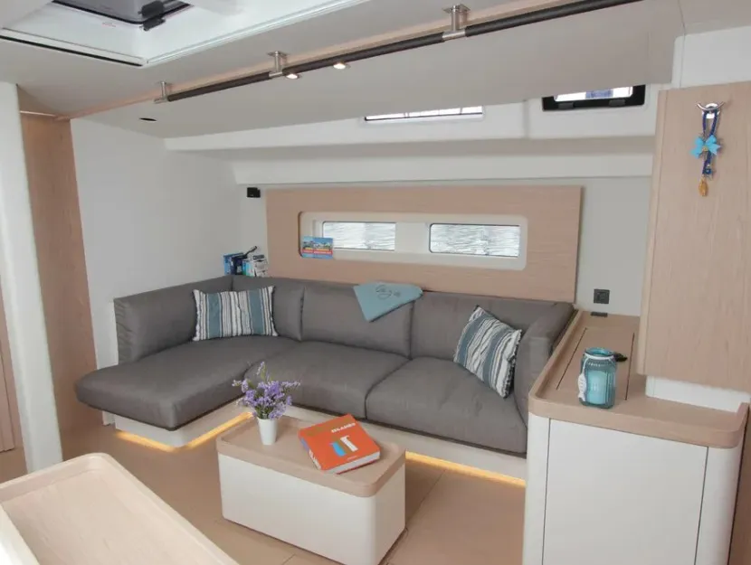 First 53 On Y Va - Skippered — yacht photo 5