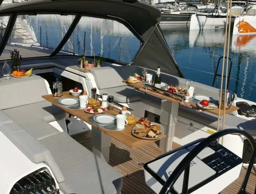 First 53 On Y Va - Skippered — yacht photo 6
