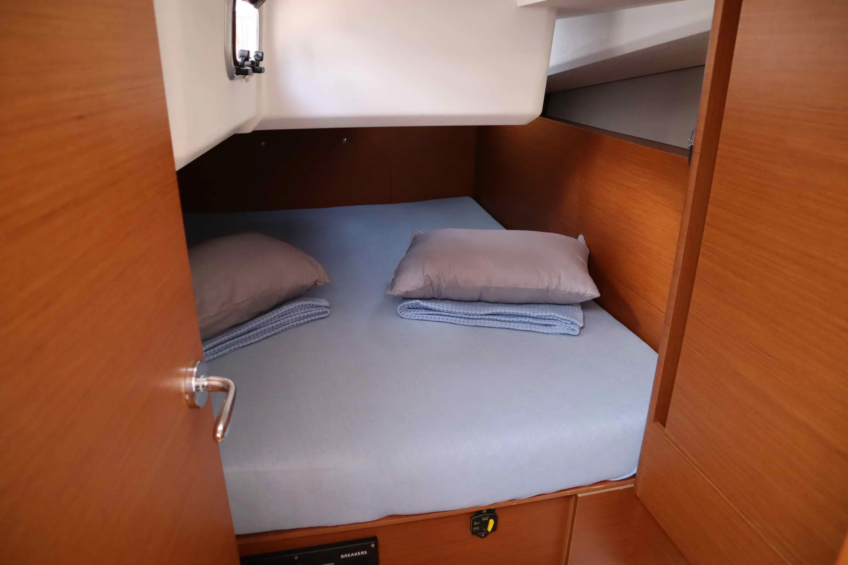 Sun Odyssey 440 DIAMOND — фотография яхты 15