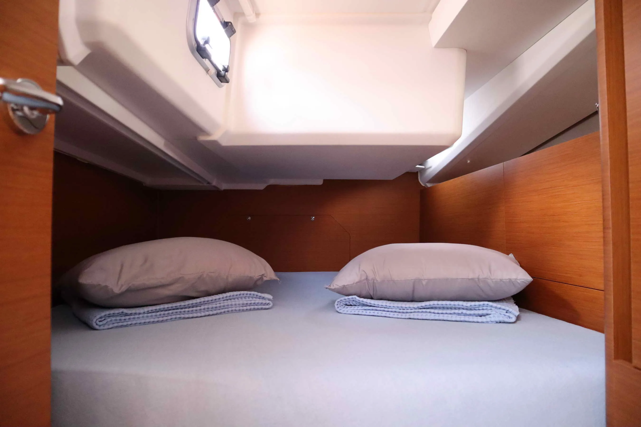 Sun Odyssey 440 DIAMOND — фотография яхты 25