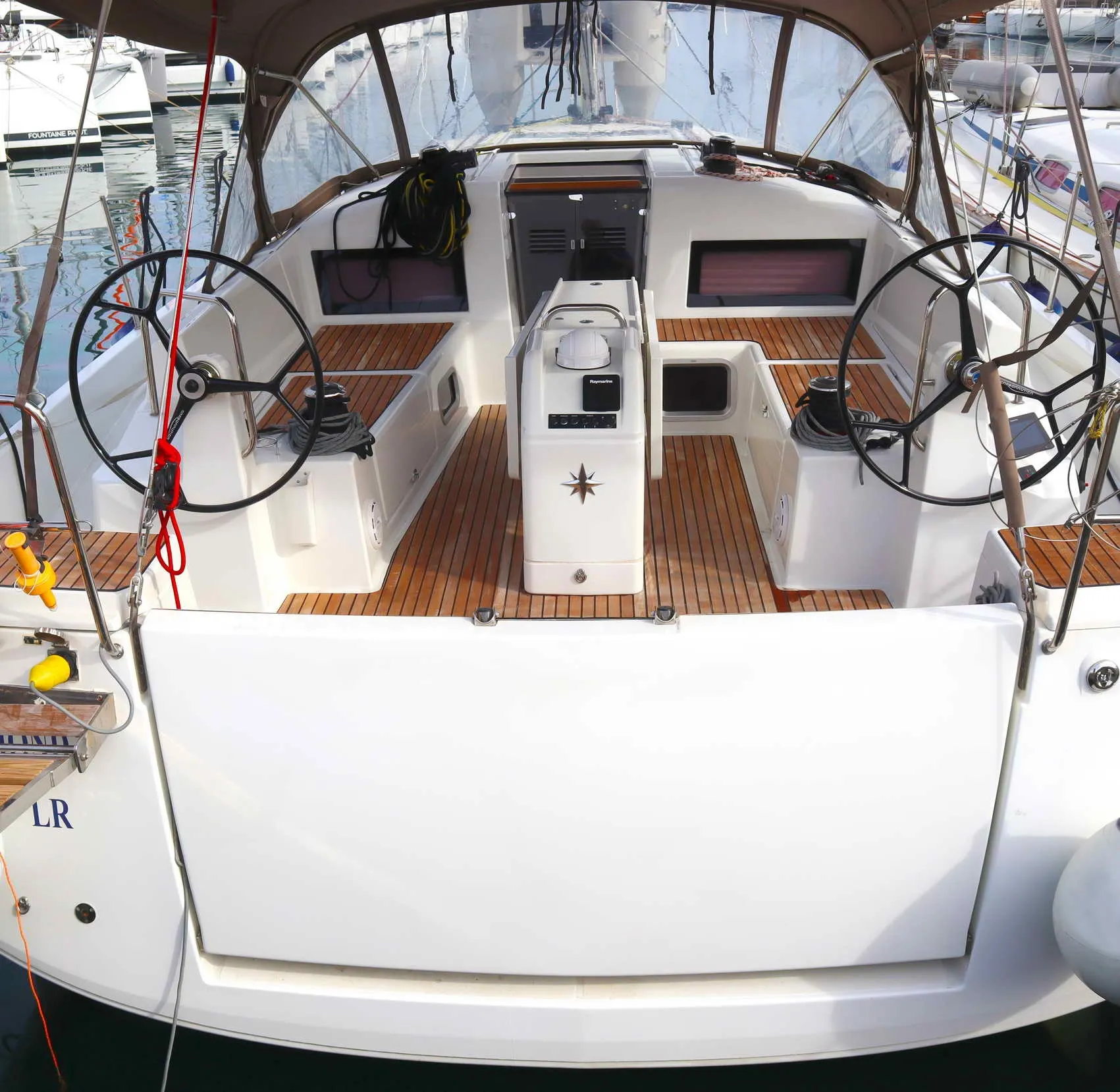 Sun Odyssey 440 DIAMOND — фотография яхты 24