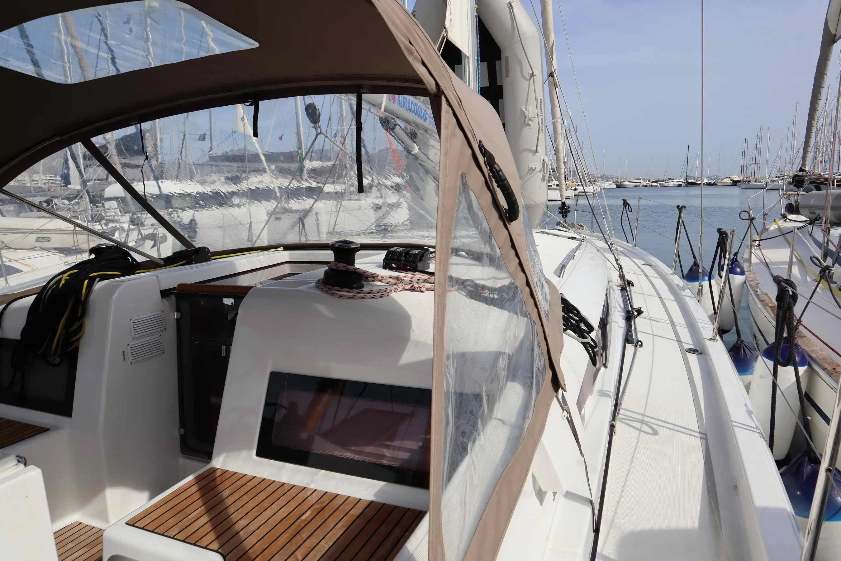 Sun Odyssey 440 DIAMOND — фотография яхты 6