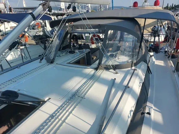 Bavaria C42 MARABOU — фотография яхты 7
