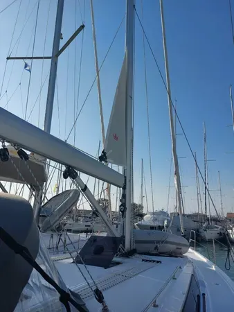 Bavaria C42 MARABOU — фотография яхты 23