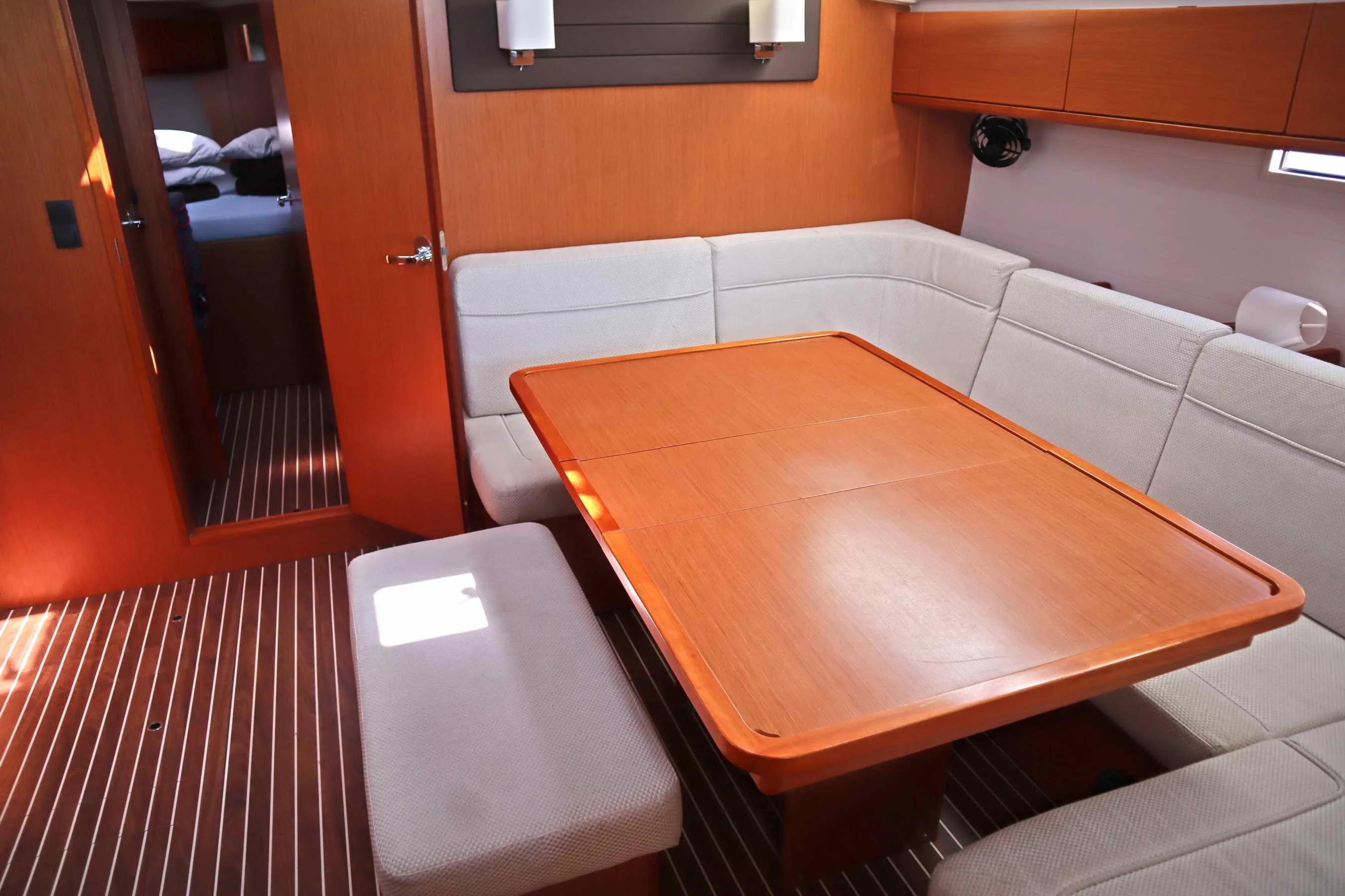 Bavaria Cruiser 46 STAVENTO — фотография яхты 5