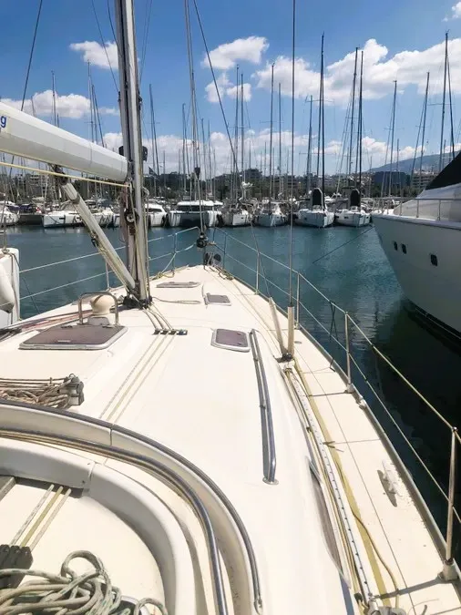 Bavaria 43 Cruiser AQUA DREAM — yacht photo 2