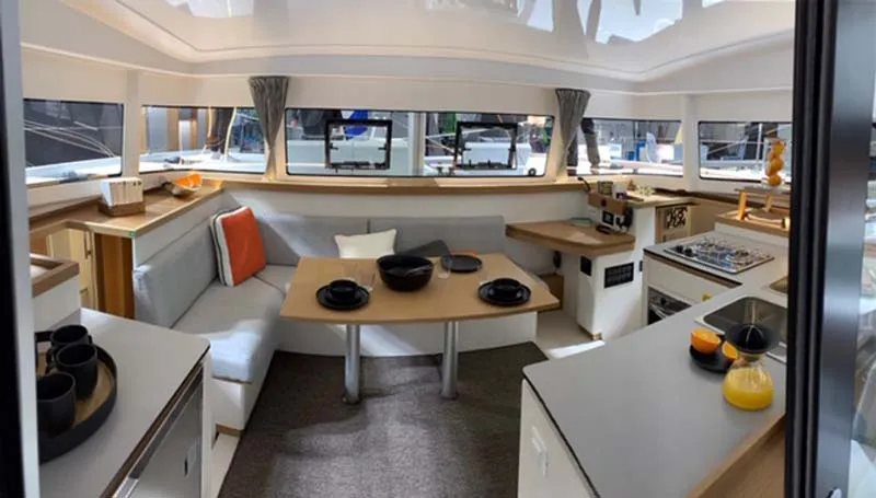 Excess 11 BLACK PEARL V — foto dello yacht n. 4