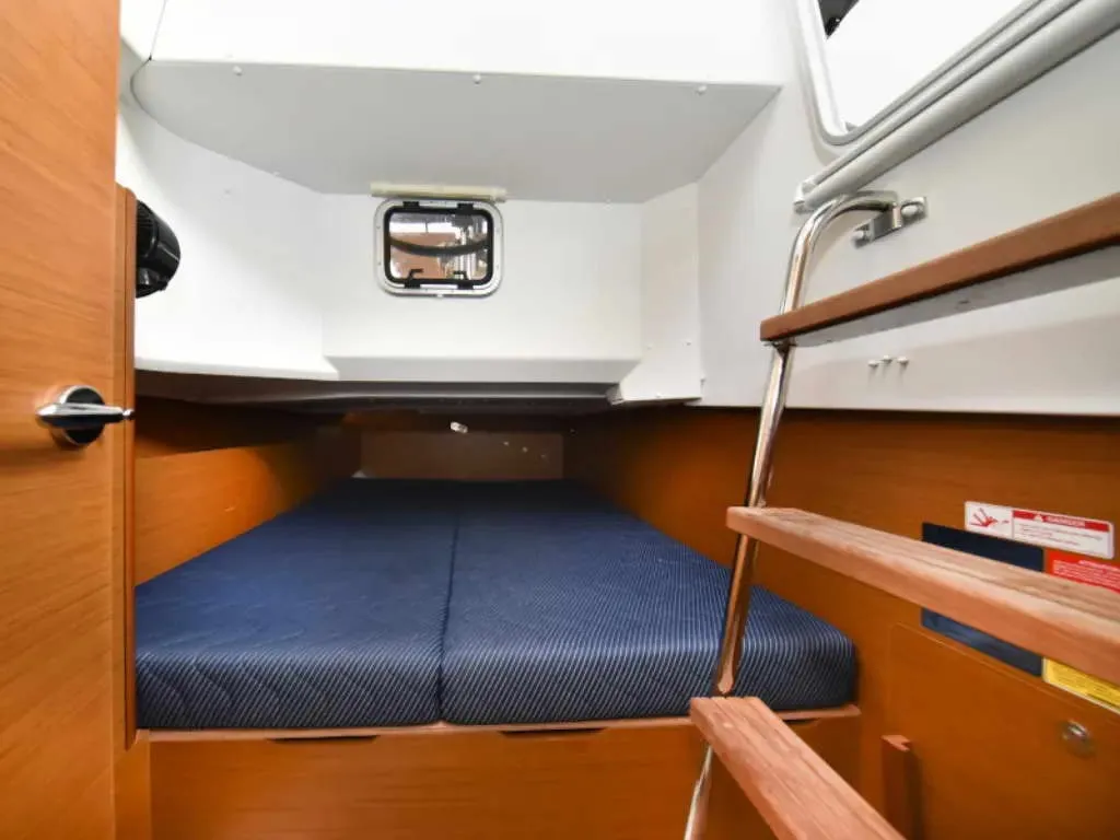 Sun Loft 47 NEW HORIZONS — yacht photo 7