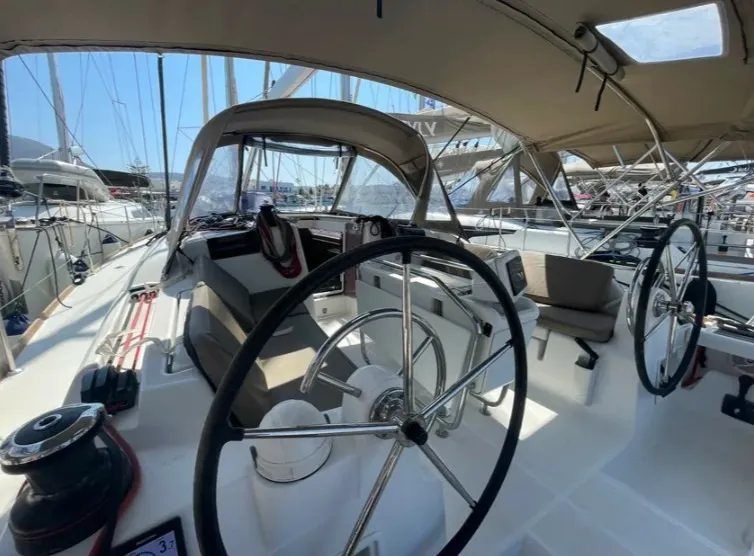 Sun Odyssey 419 BLUEBERRY — фотография яхты 12
