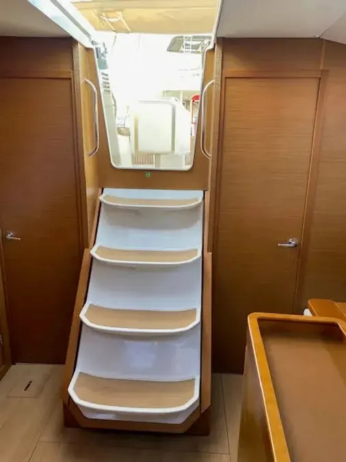 Sun Odyssey 440 GOJI BERRY — фотография яхты 5