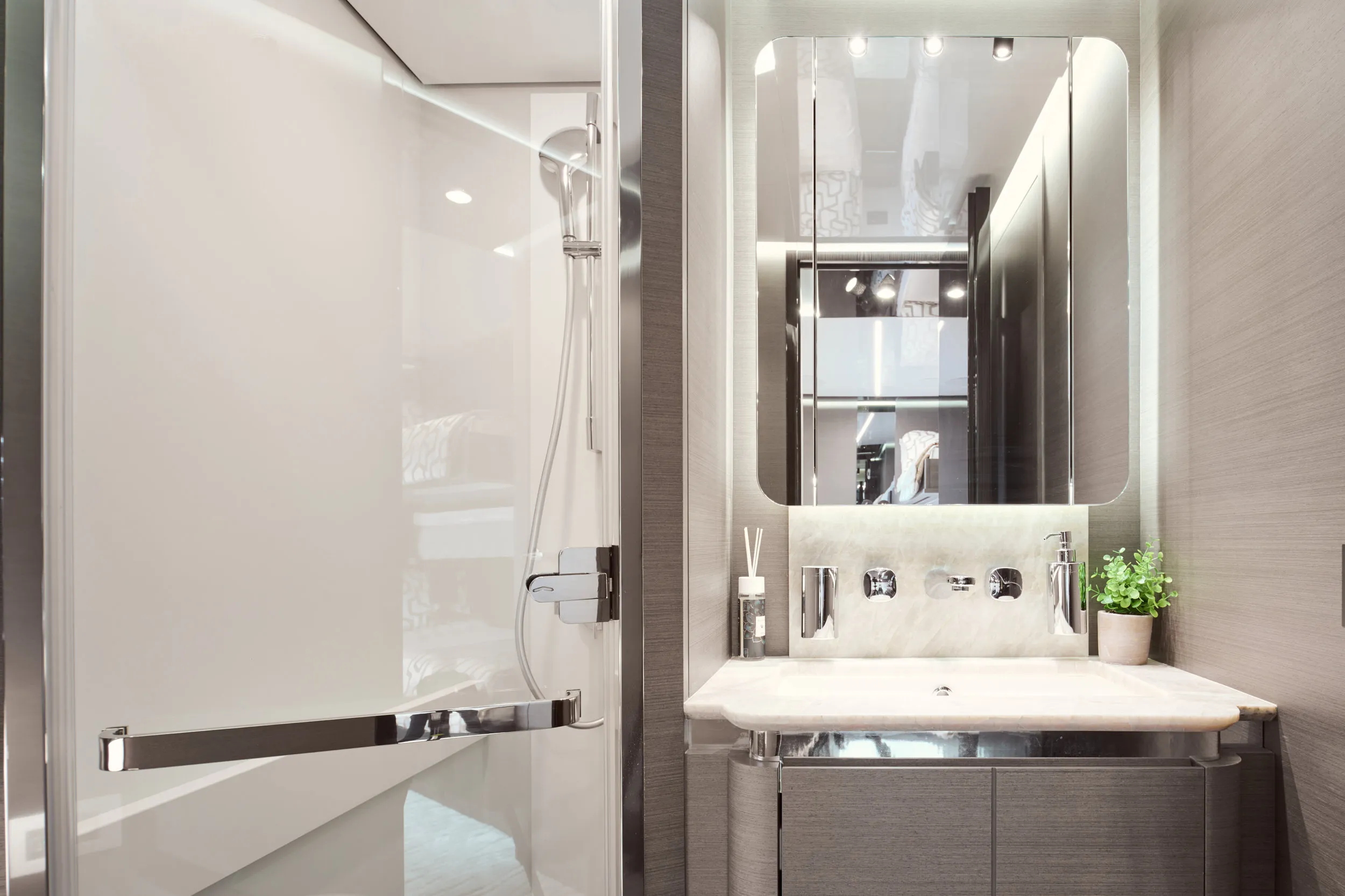 Azimut S8 MYNE — foto dello yacht n. 25