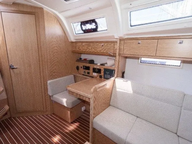 Bavaria Cruiser 37 KATA — фотография яхты 3