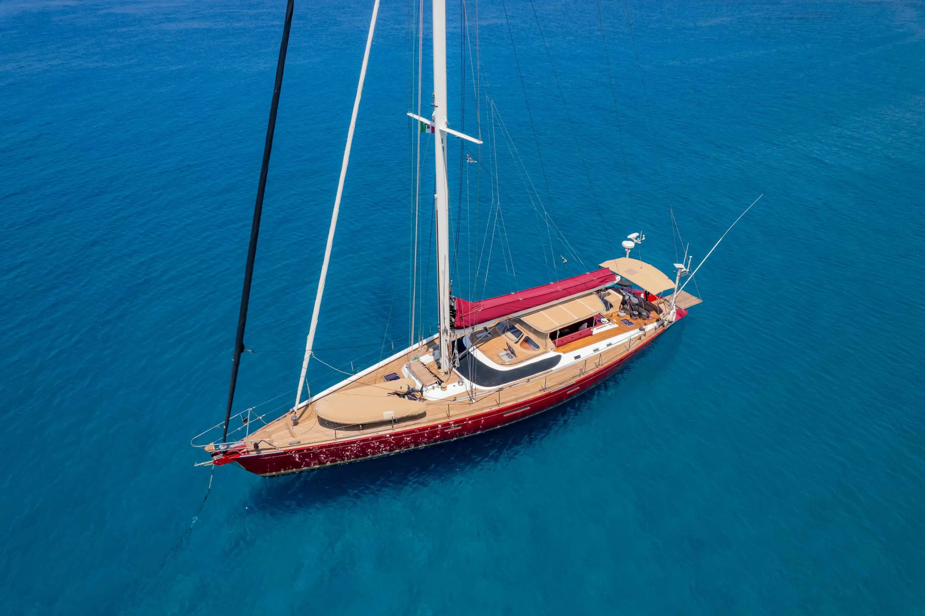 CNB 76 Lilla — yacht photo 29