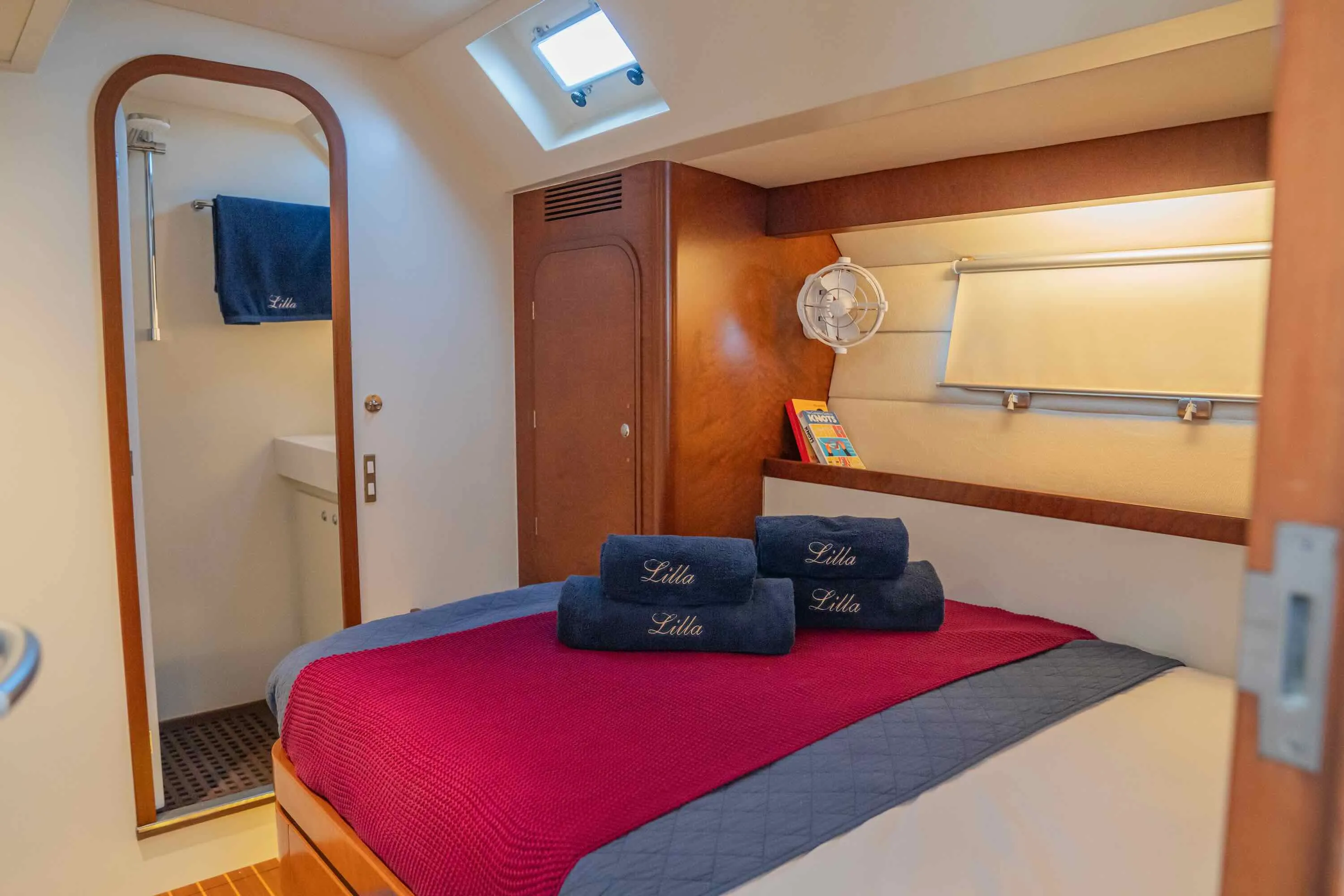 CNB 76 Lilla — yacht photo 7