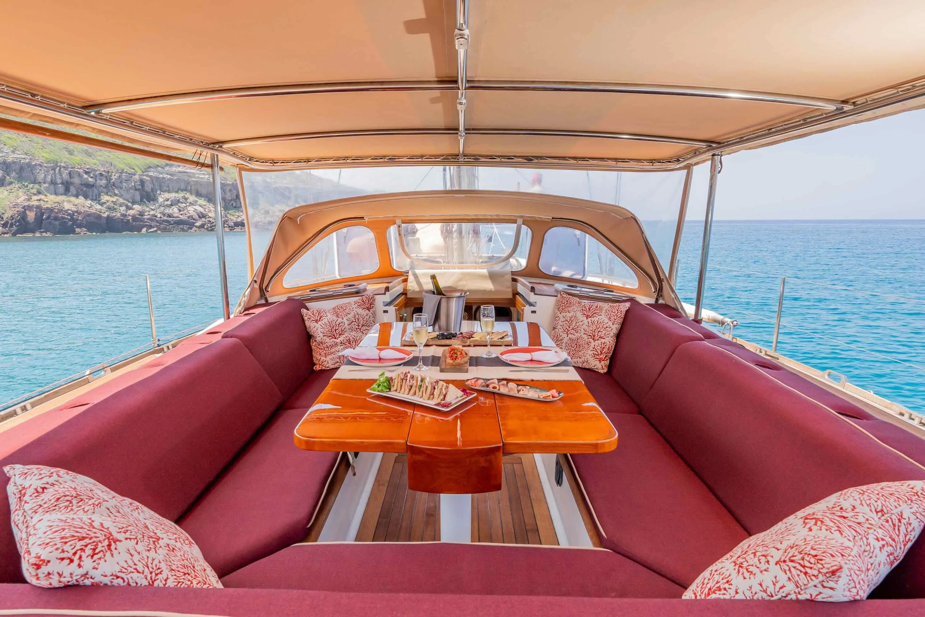 CNB 76 Lilla — yacht photo 22