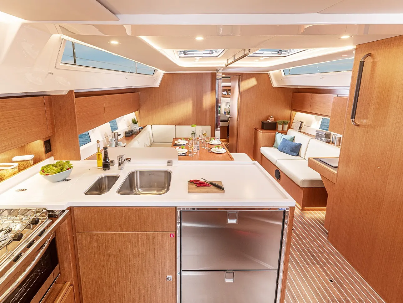 Bavaria C45 SILVER III — yacht photo 4