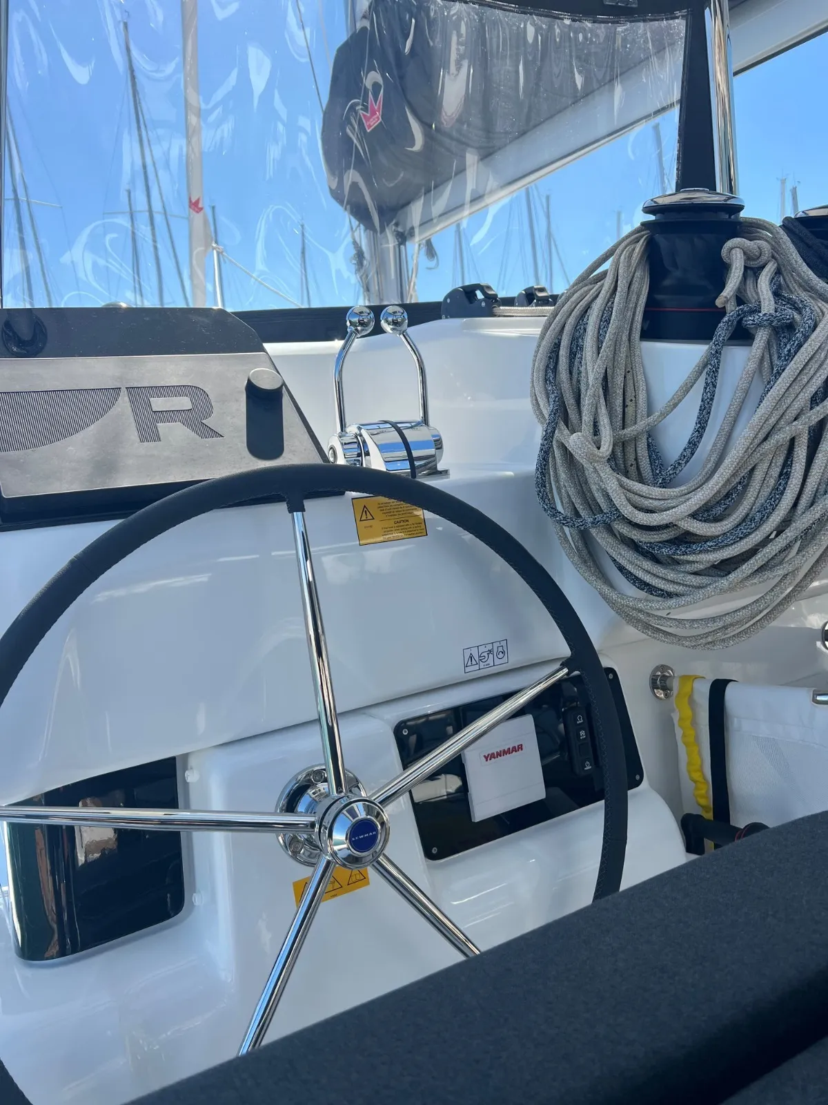 Lagoon 43 Too White — yacht photo 28