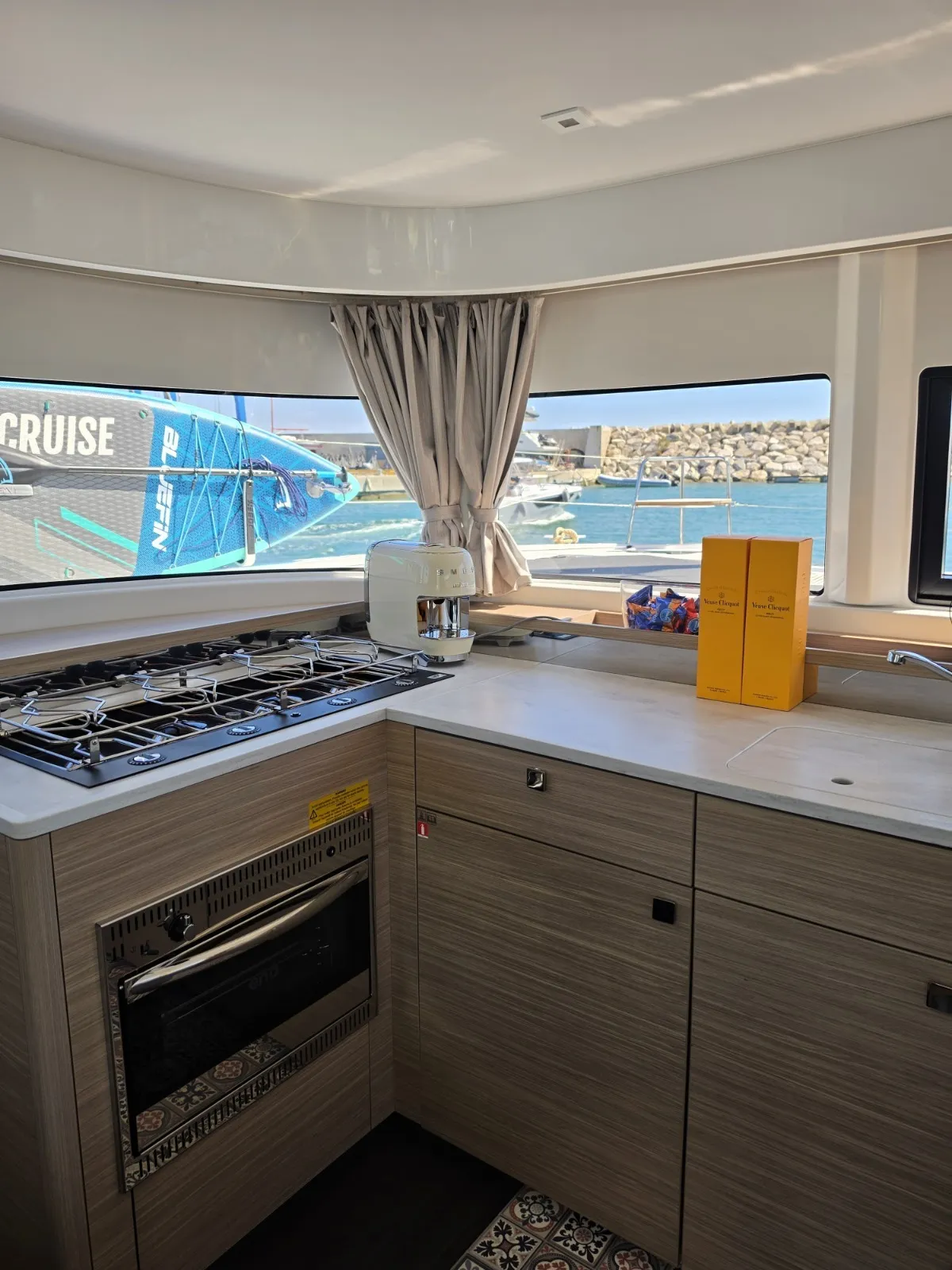 Lagoon 43 Too White — yacht photo 17