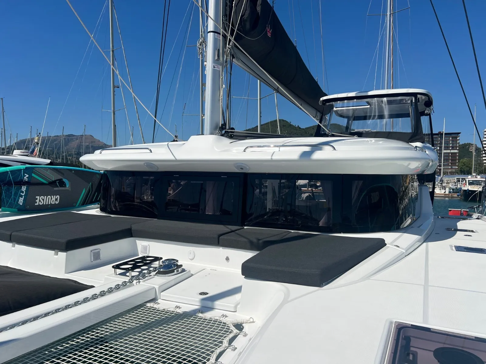 Lagoon 43 Too White — yacht photo 9