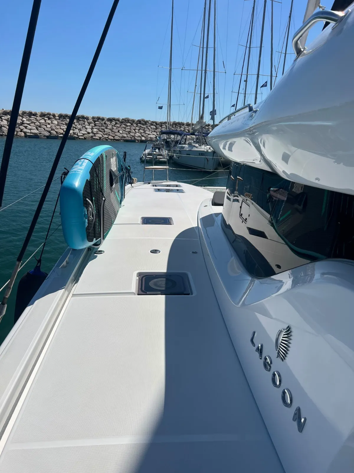 Lagoon 43 Too White — yacht photo 6