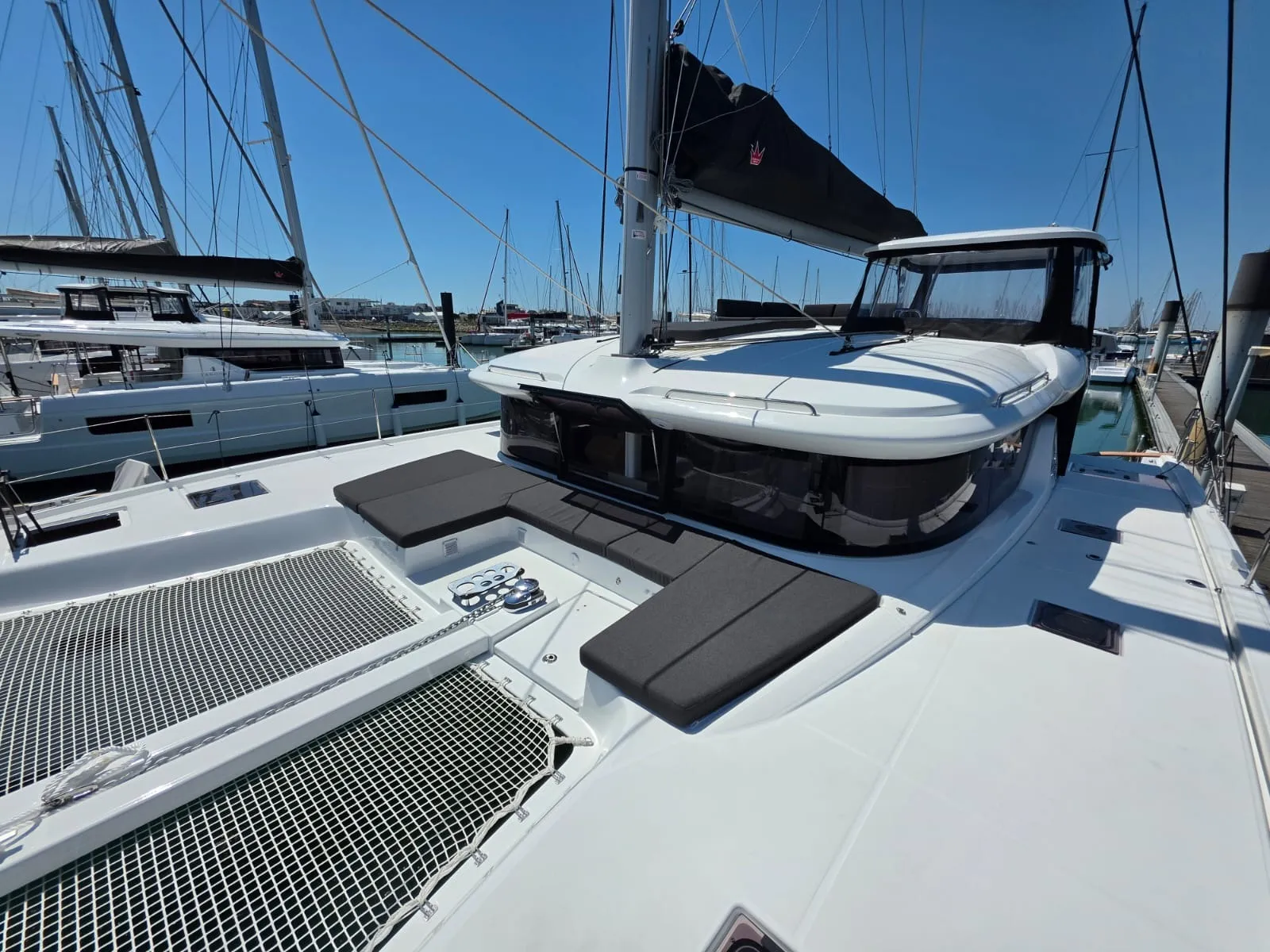 Lagoon 43 Too White — yacht photo 12