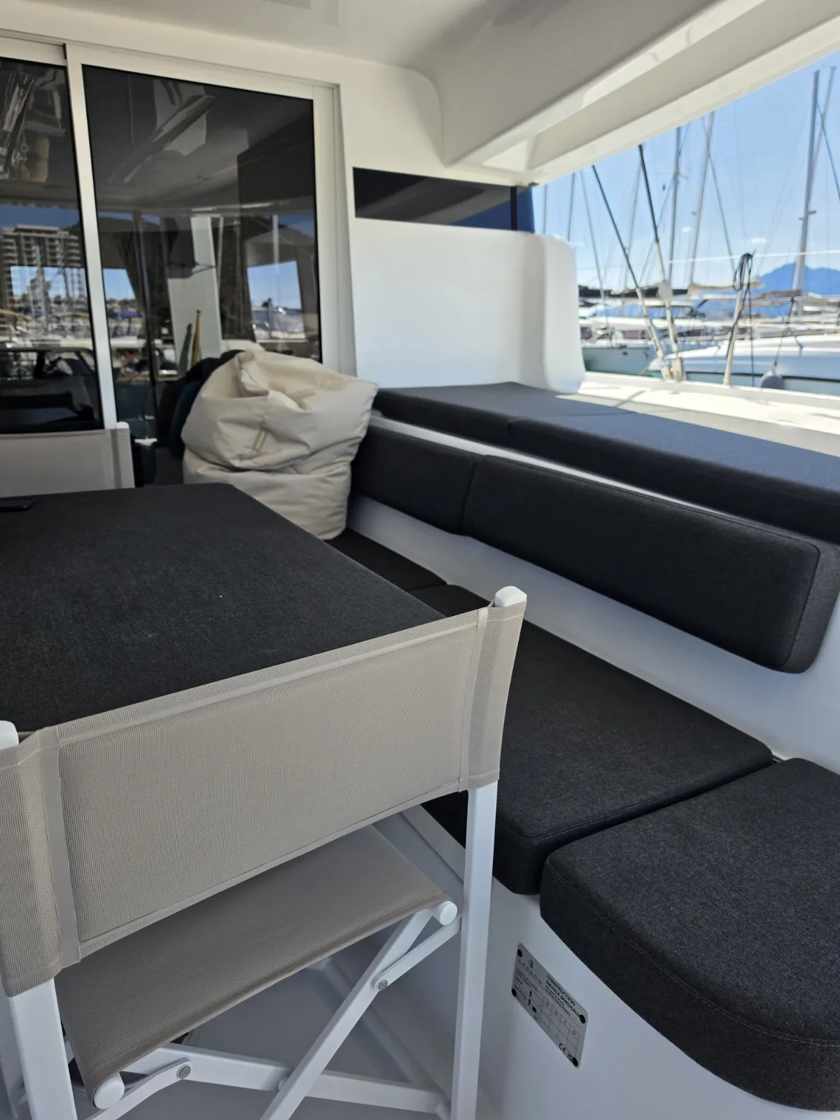 Lagoon 43 Too White — yacht photo 19