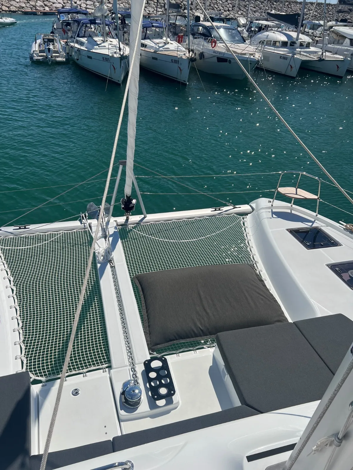 Lagoon 43 Too White — yacht photo 29