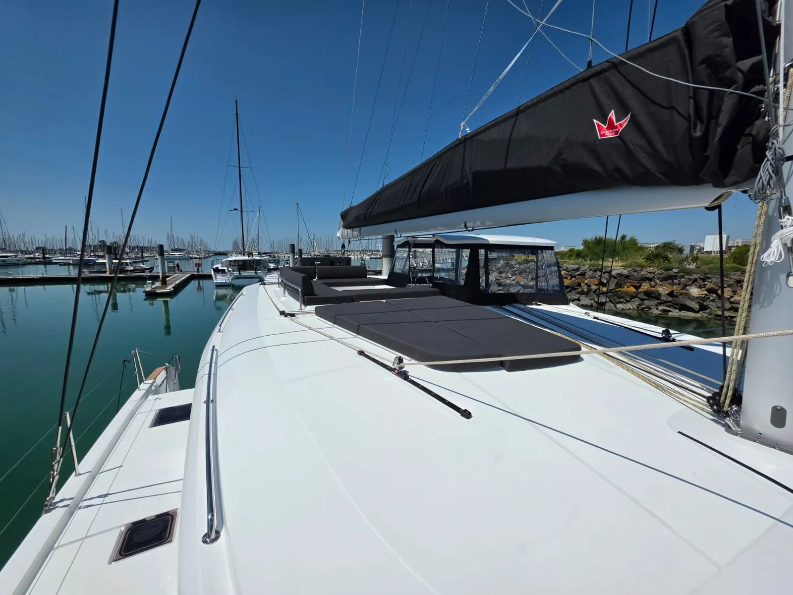 Lagoon 43 Too White — yacht photo 33
