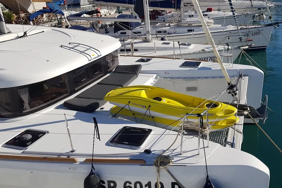 Lagoon 40 Vega I — фотография яхты 7