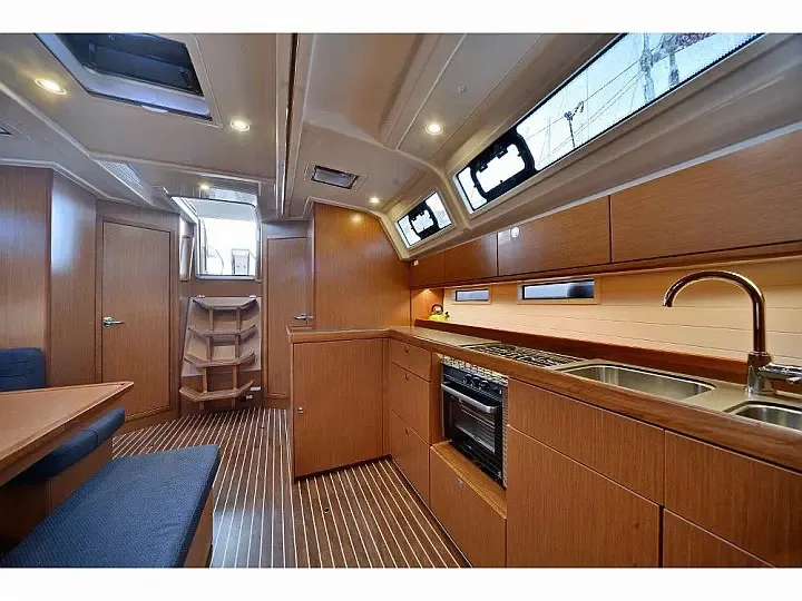Bavaria Cruiser 46 Bavaria Cr46 19 — yacht photo 2